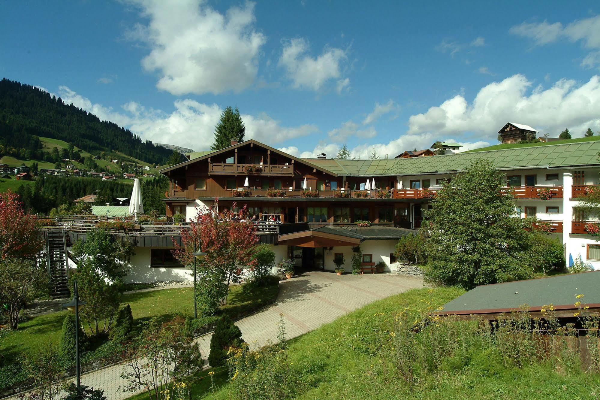 Ifa Alpenhof Wildental Hotel Kleinwalsertal Adults Only Мителберг Екстериор снимка